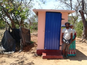 Latrines Terminées 21 - Famille Lebbie 3