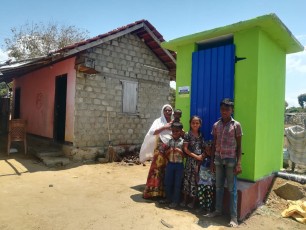 Latrines Terminées 9 - Famille Ryas